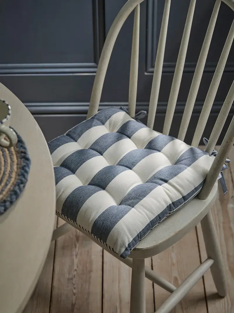 Wide Stripe Indoor Outdoor Seat Pad - Blue