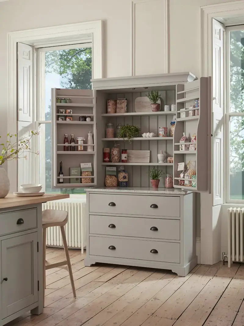 Hanne Larder Cabinet - Marble