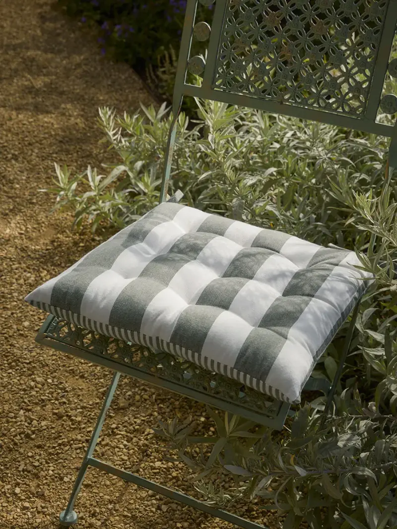Wide Stripe Indoor Outdoor Seat Pad - Olive
